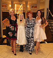 Astrid S&ouml;ll, Sarah Laux, Simone Petrov, Moderatorin Doris Melchner (&copy;Foto: Martin Schmitz)